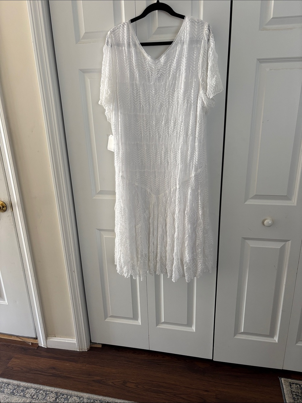 Rabbit Rabbit Rabbit White V-Neck Short Sleeve Midi Dress - Picture 7 of 7